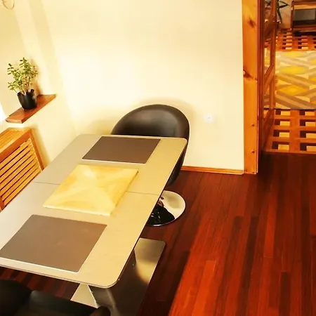 Louvre Apartment