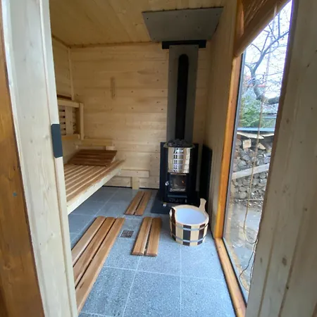 Louvre Apartment